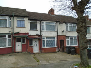Runley Rd, Luton, Beds, LU1 1UA