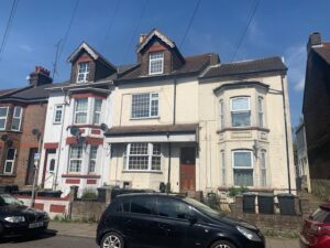 Bury Park Road, Luton, Beds, LU1 1HB