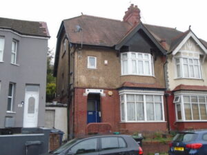 Ashburnham Road, Luton, Beds,  LU1 1JW