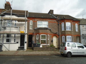 Crawley Road, Luton, Beds,  LU1 1HZ