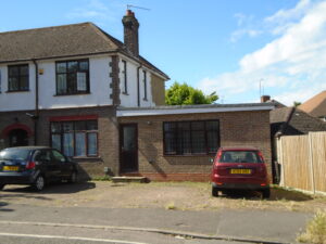 Elmwood Crescent, Luton, Beds,  LU2 7HY