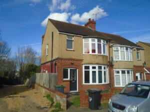 Carlton Crescent, Luton, Beds, LU3 1EW