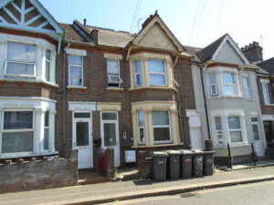 Flat 1, Hightown Road, Luton, Bed,  LU2 0DN