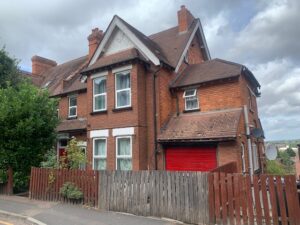 Downs Road, Luton, Beds, LU1 1QR